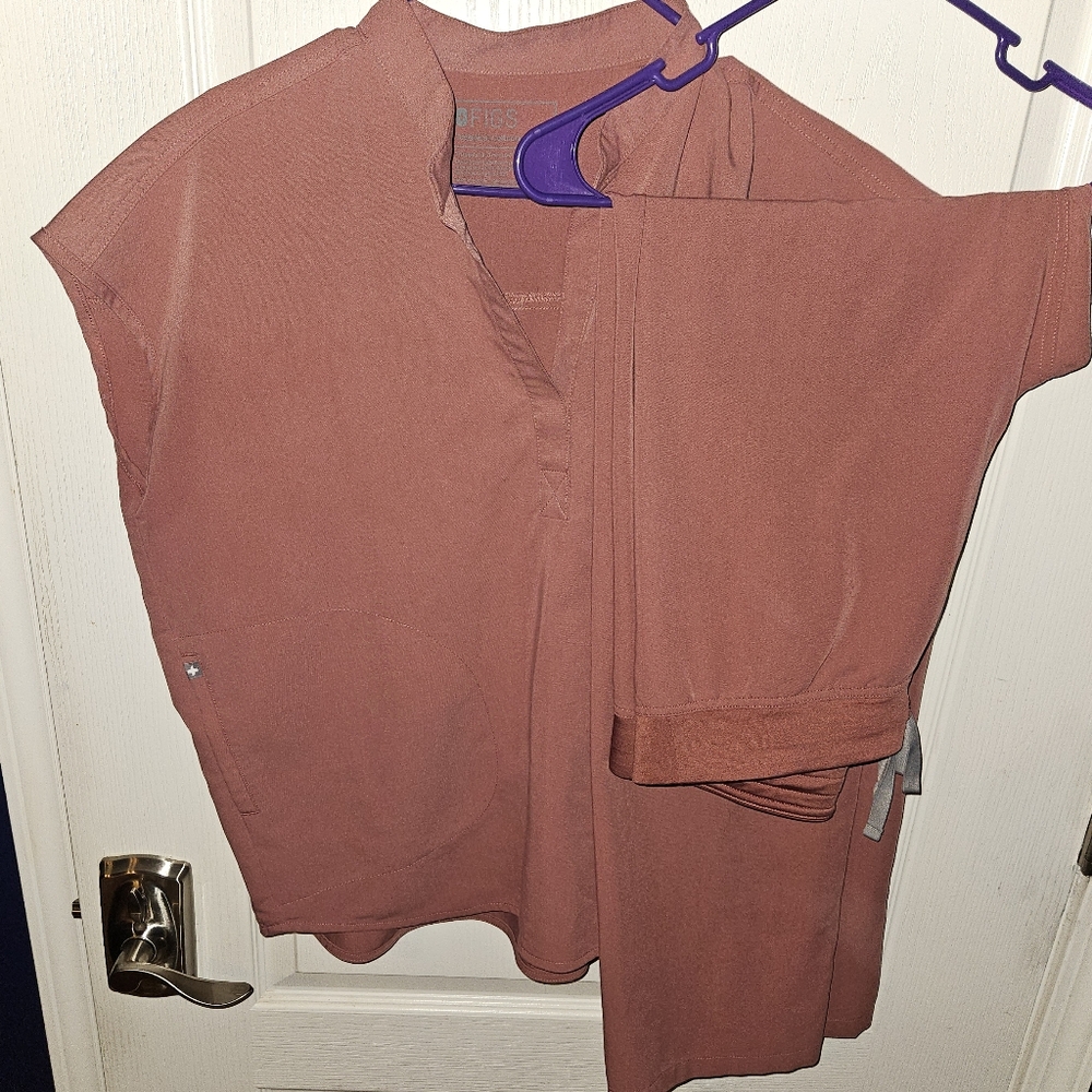 Figs Mauve SET